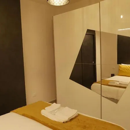 Serraglihome Apartment *